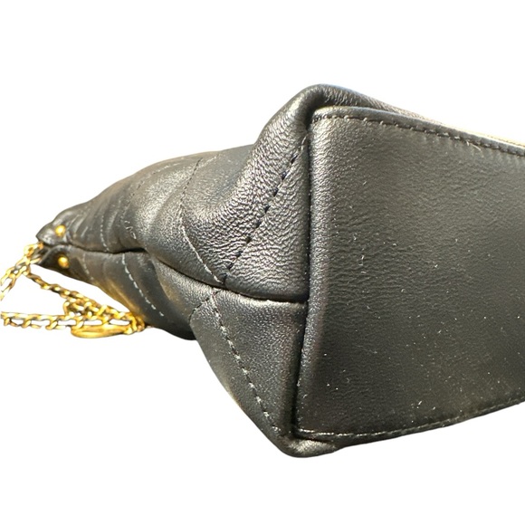 Quilted Tote Bag with small, detachable clutch - Picture 6 of 9